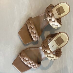 Dolce Vita Cafe Stella Tan Braided Square Toe Paily Sandal Good condition sz 8